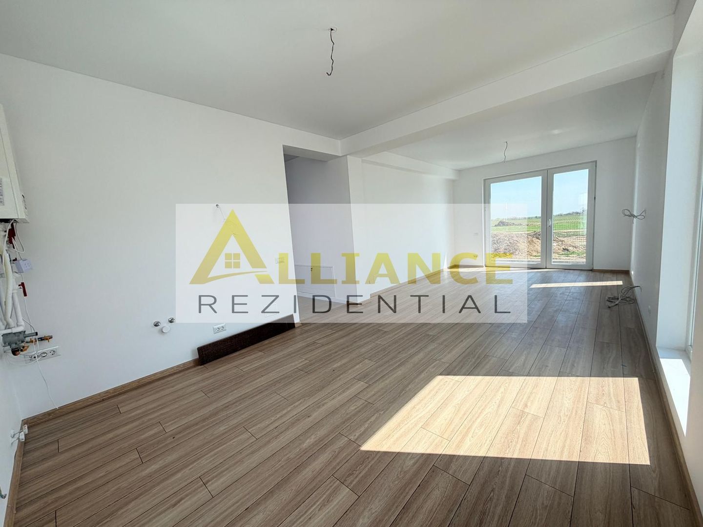 Casa individuala 3 camere 2 bai | Comuna Berceni | Teren 348MP - Poză 5