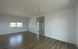 Duplex despartit prin baie | 3 camere | Super Preț | Urseni - Poză 1