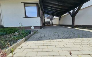 Casa mobilata 4 camere, 2 bai, curte si carport - Poză 14
