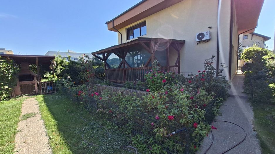 Casă de vânzare în Pipera - 5 camere, ideală pentru familie - Poză 3