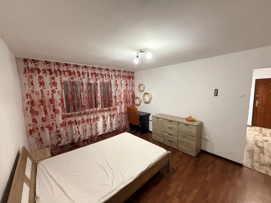 Garsonieră decomandată de închiriat | 33 mp | Centrală proprie | Zona Buziasului - Poză 6