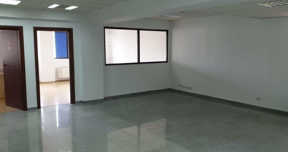 Vanzare cladire birouri - Poză 9