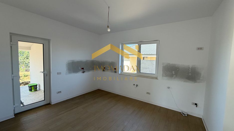 -Casa individuală -4 camere -2 băi - - Poză 16