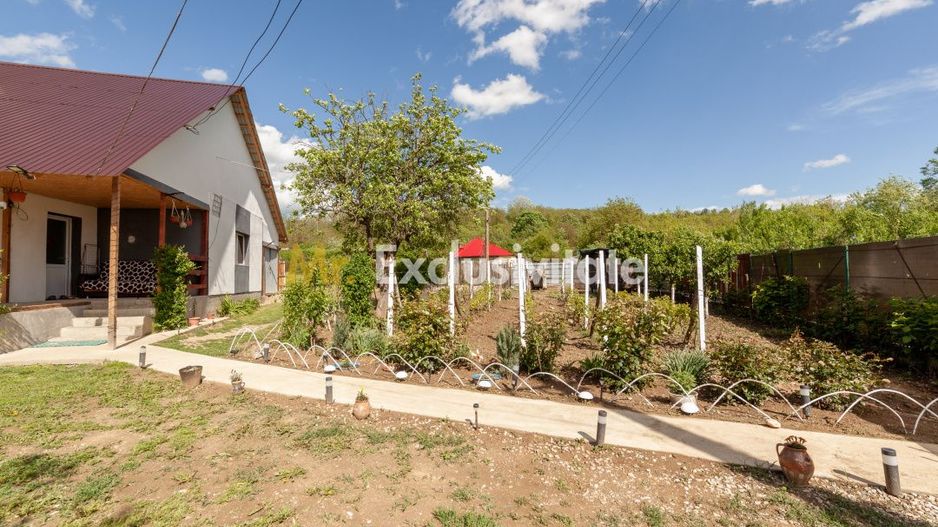 Casă renovată 2022, 3 camere, 1034 mp teren, încălzire în pardoseală - Poză 19