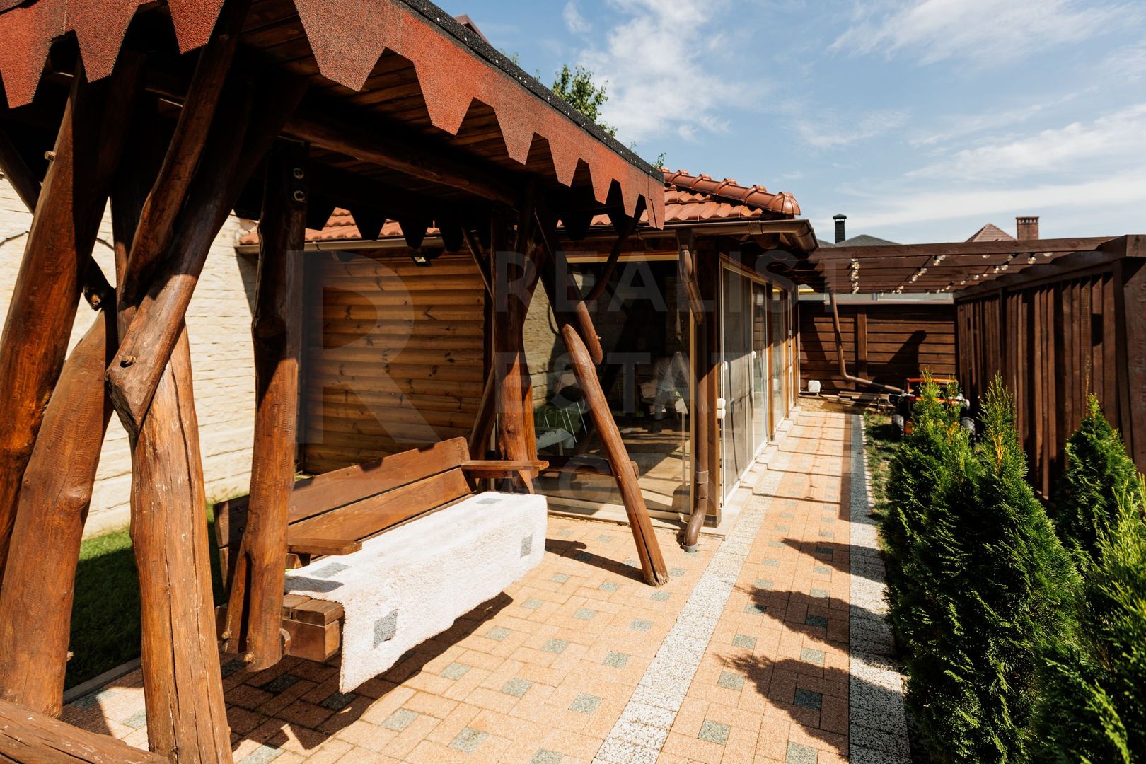 De vânzare casă cu suprafață de 270 mp + 7.5 ari, Dumbrava! - Poză 23