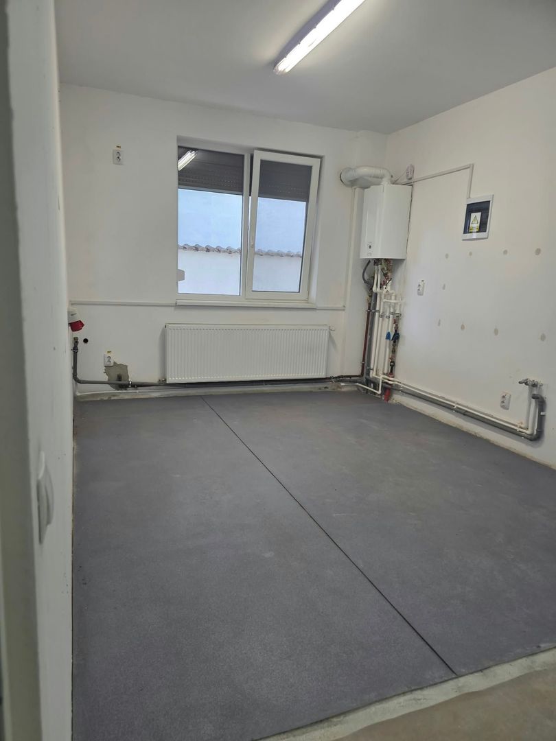 Vanzare apartament 3 camere Jiului - pretabil spatiu comercial - Poză 3