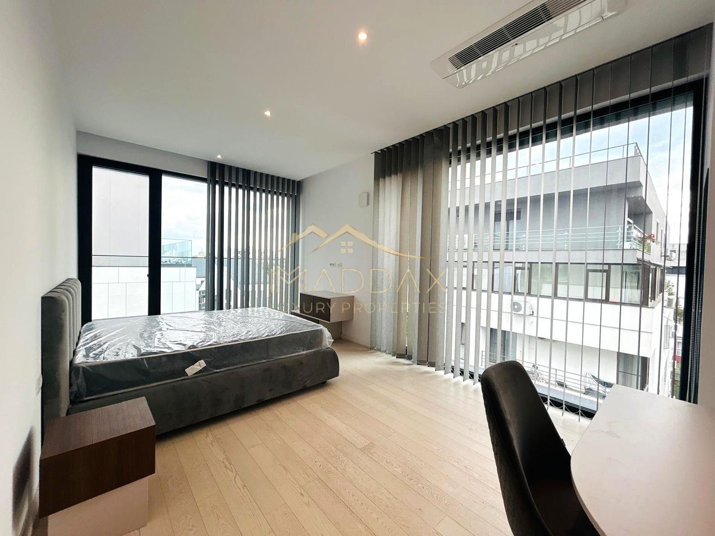 Penthouse 4 camere + 2 bai 150 mp *** HERASTRAU *** - Poză 30