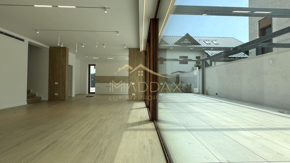 Vila cu 6 camere *575mp* / 12 locuri parcare // Pipera- Iancu Nicolae - Poză 3