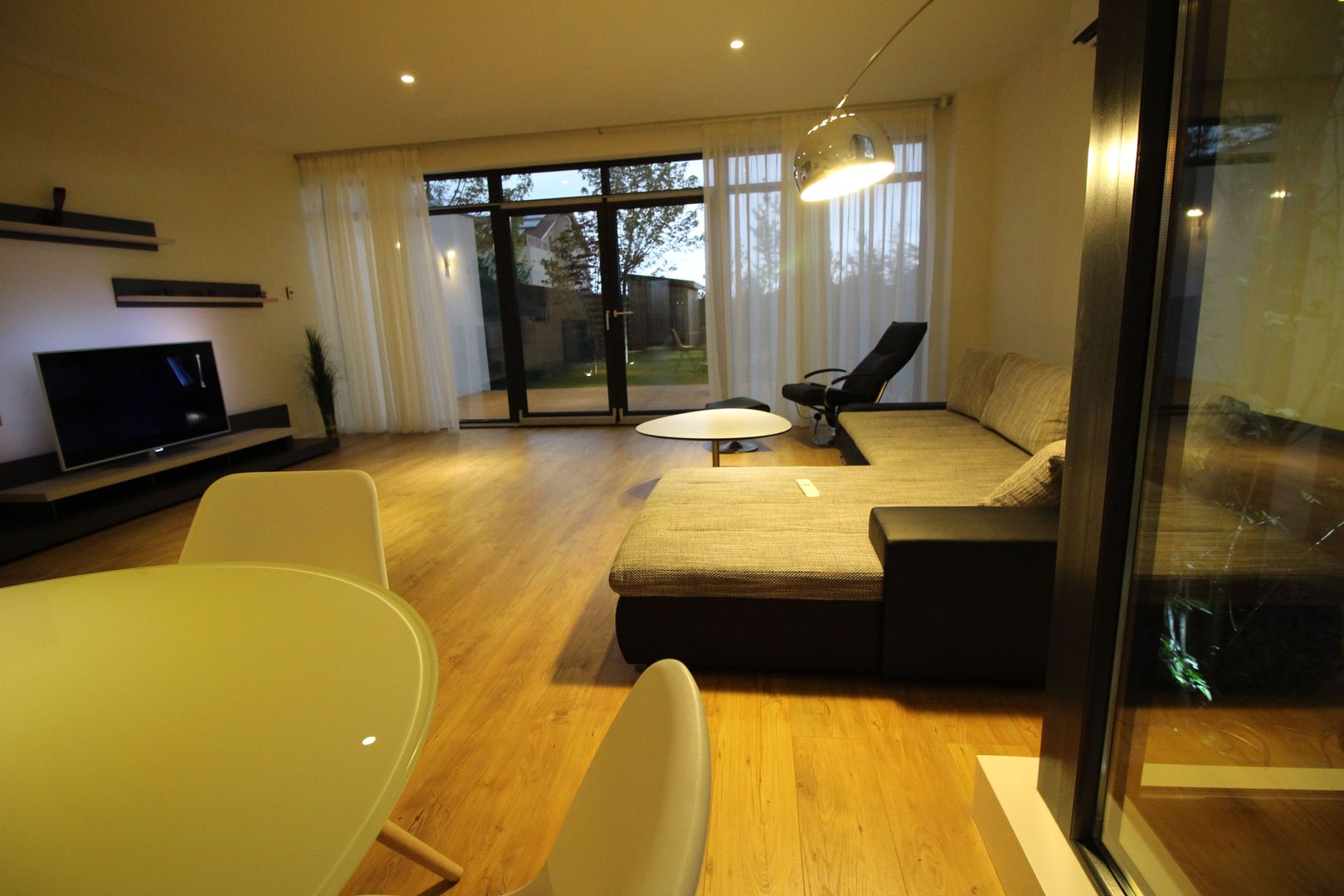 Casa de inchiriat - Poză 30