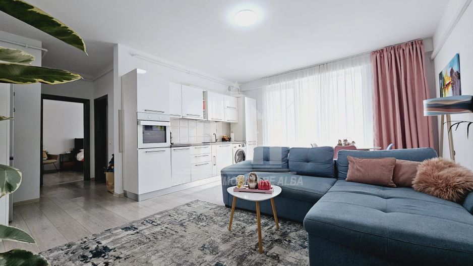 Apartament cu 3 camere de vanzare, Ampoi 3 - Poză 3