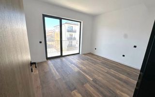 Apartament 3 camere de vânzare | Șelimbăr | curte 22,5 mp - Poză 2