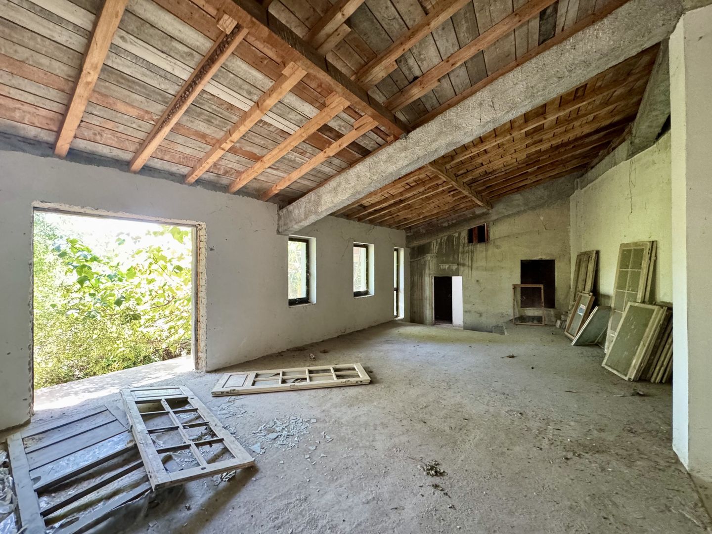 OPORTUNITATE RARA - imobil central, multifunctional, curte PROPRIE - Poză 21