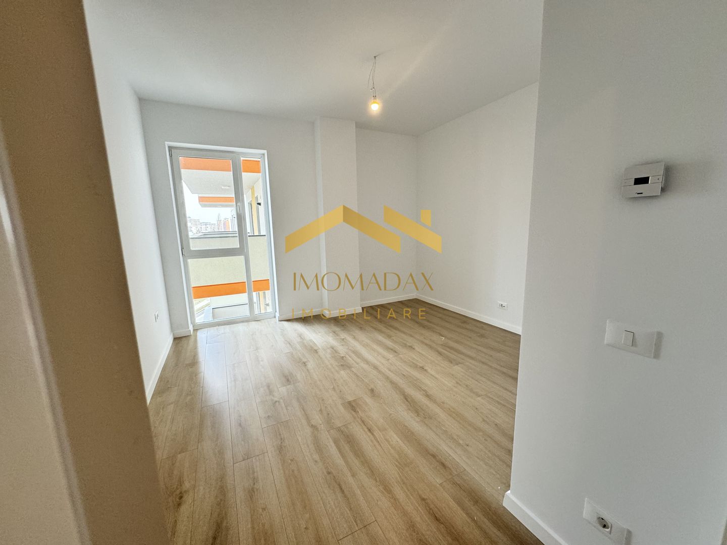 Aradului-3 Camere-Etaj 1 - Poză 9