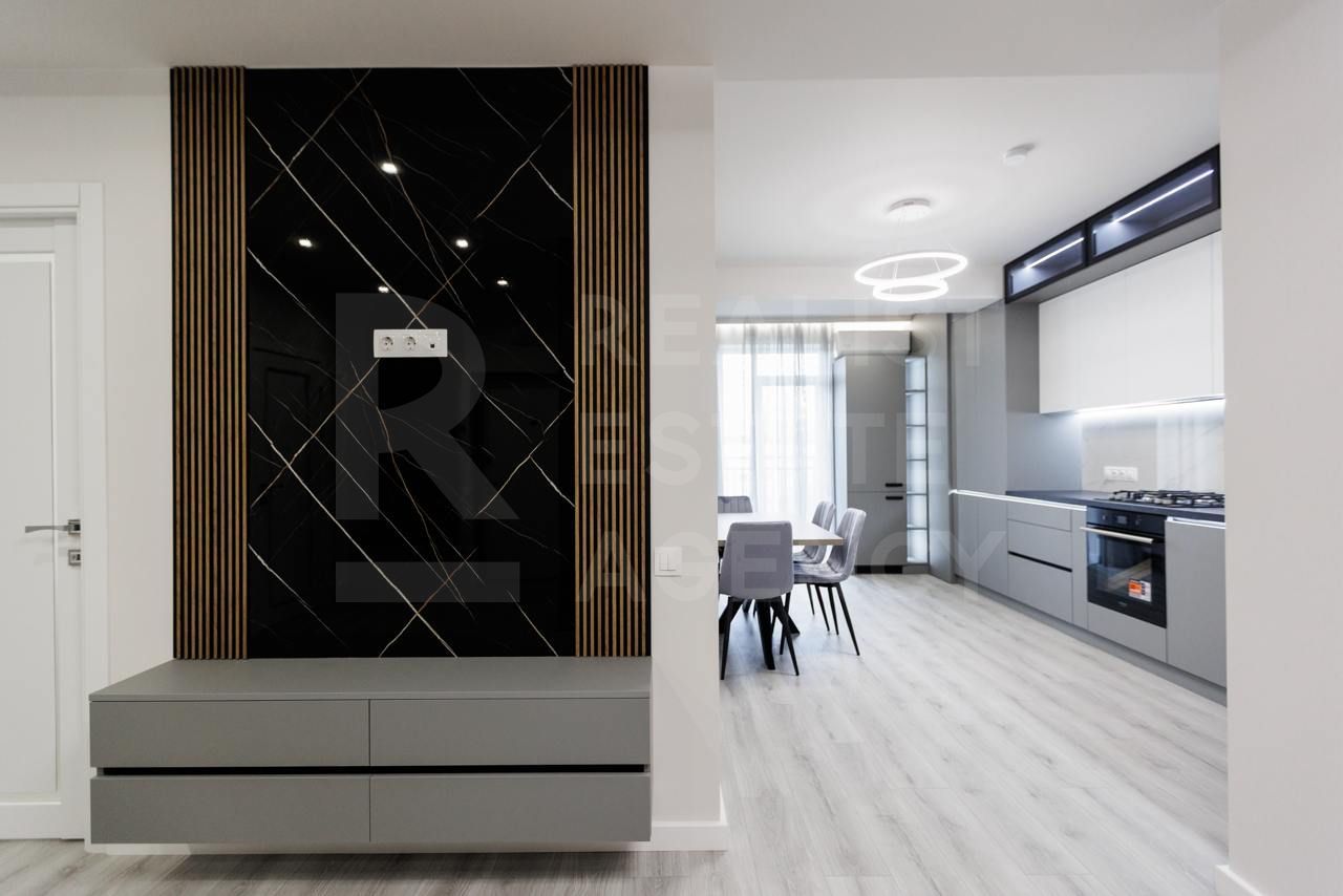 Vânzare, apartament, 2 camere + living, strada Jubiliară, Codru - Poză 12