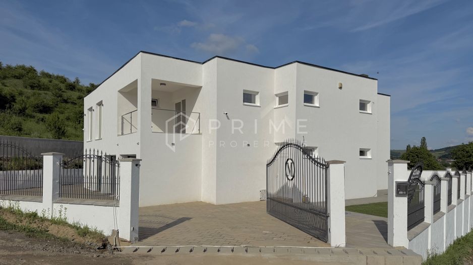 Vilă exclusivistă cu arhitectură și mobilier de designer I Livezeni - Poză 20