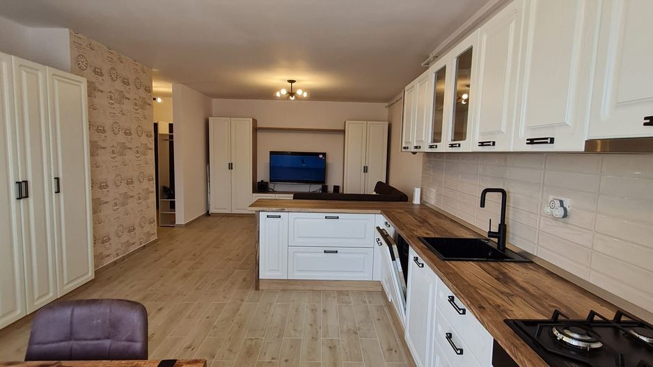 Lux la 5 minute de Iulius Town - Poză 14