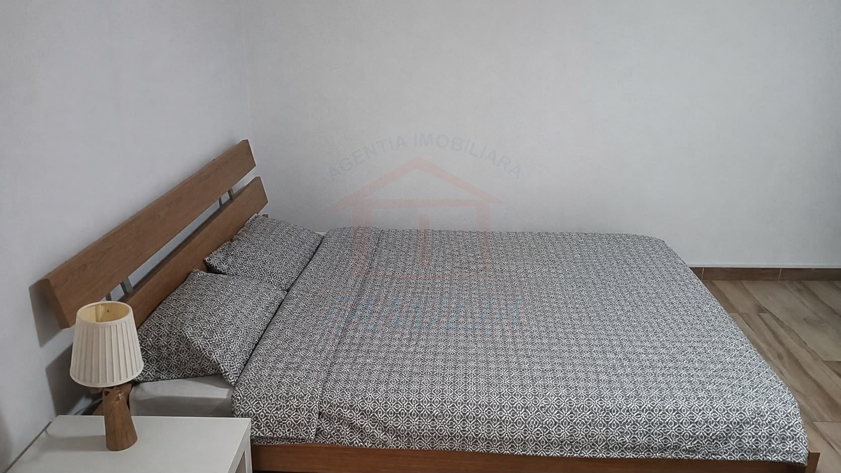 🏡 Apartament cu 1 cameră de vânzare – Micro 20 - Poză 1