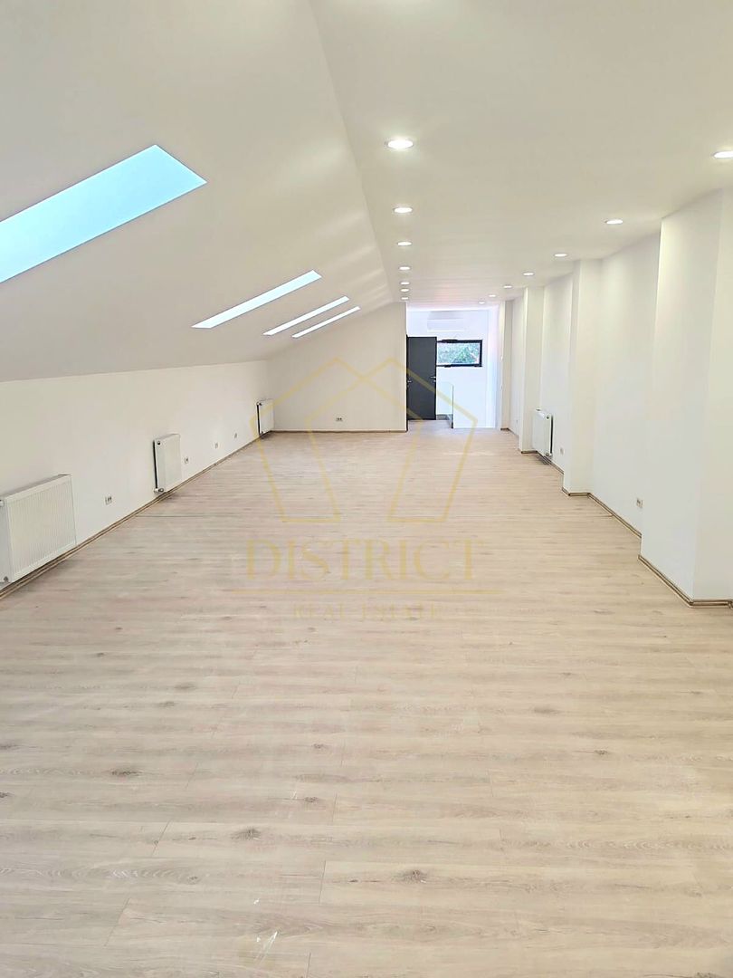 Spatiu birouri open space I Semicentral - Poză 1