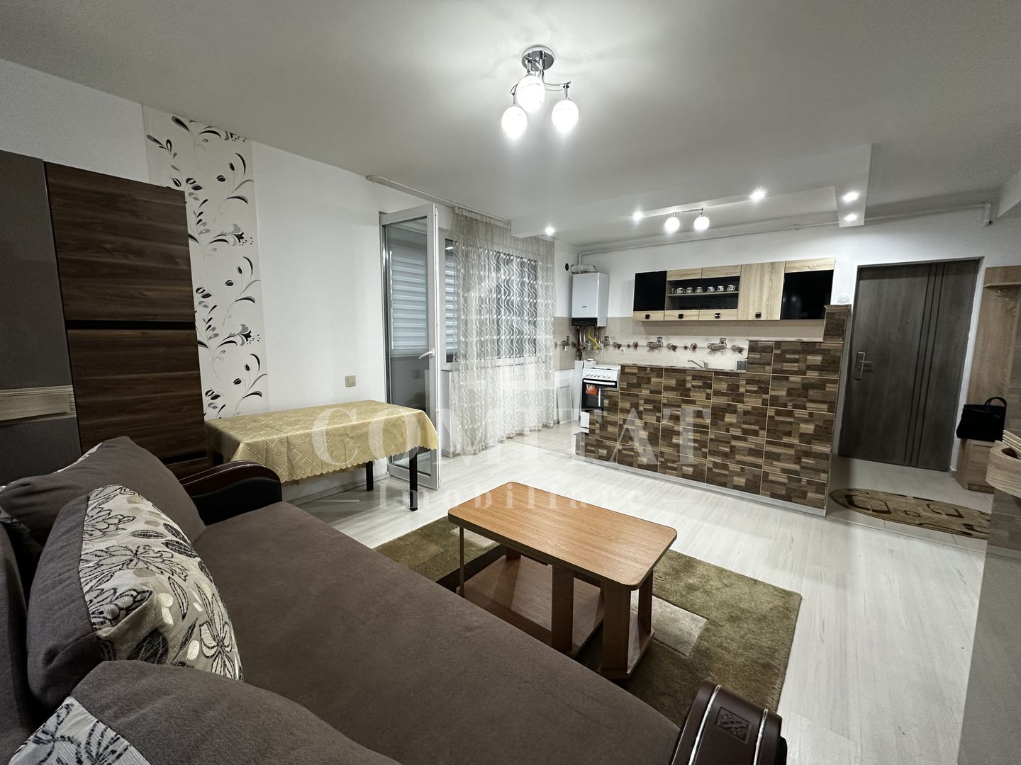 Apartament la etaj intermediar | 2 camere | Zona Str Porii - Poză 1