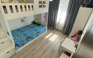 Apartament 3 camere bloc 1984, Moinesti, Gorjului, Militari - Poză 4