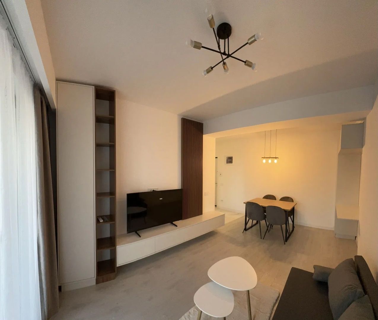 2 Camere Gorjului Novum 56 - Poză 3