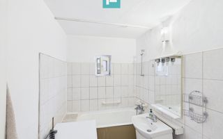 Apartament 3 camere ,68 mp, Str.Moldovei-Rogerius - Poză 6