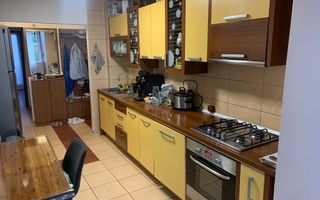 Apartament cu 3 camere în zona, mobilat si utilat -  Piata Centrala - Poză 15