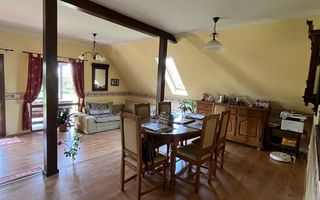 Casă elegantă, spațioasă, ideală pentru familie – Sanmihaiu Roman - Poză 4
