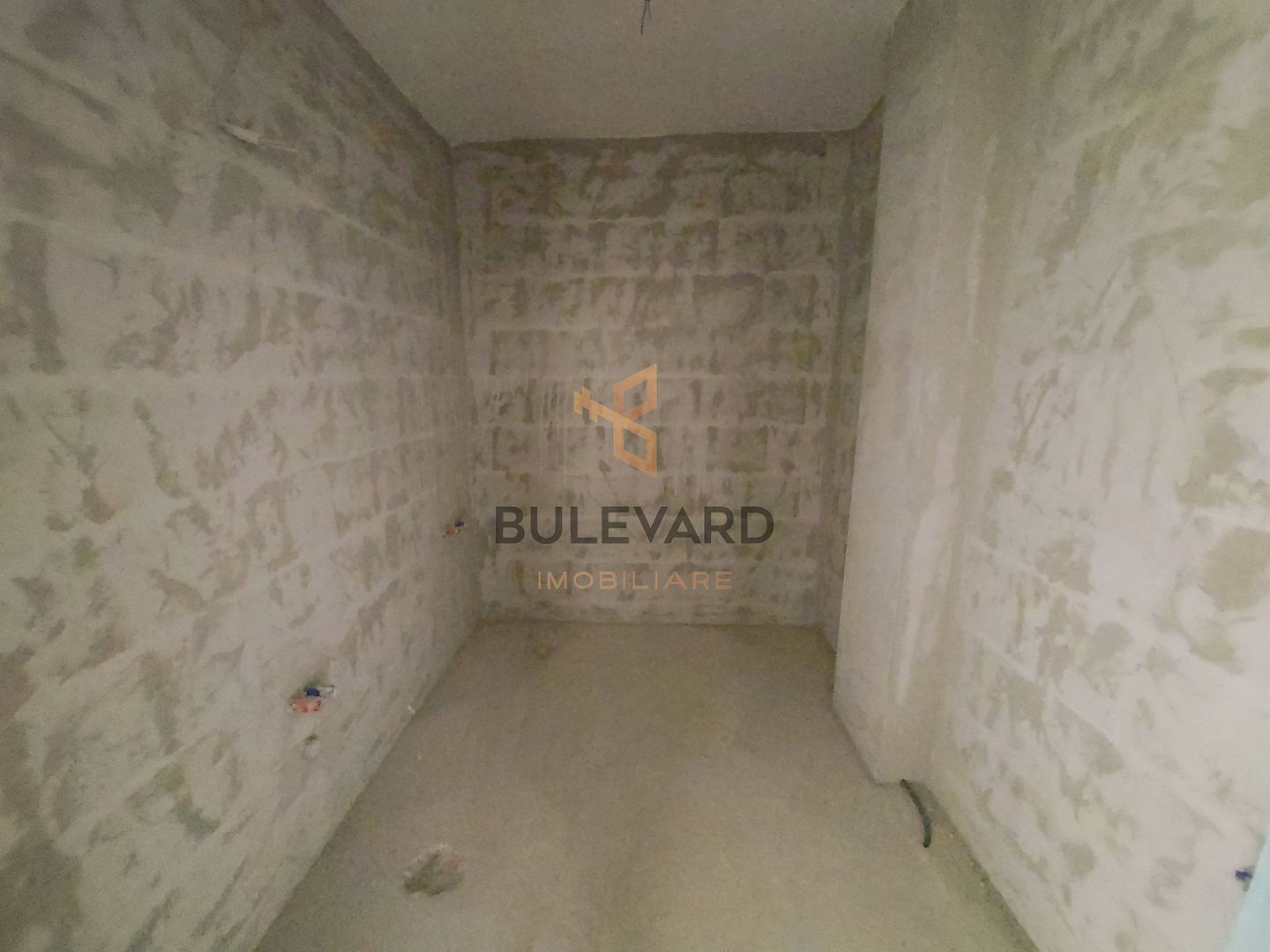 Apartament cu 2 camere , zona strazii Sesul de Sus! - Poză 8