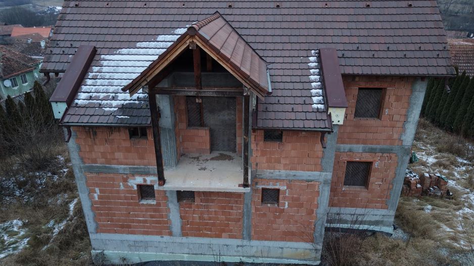 De vânzare casă la roșu Chirpăr - Poză 4