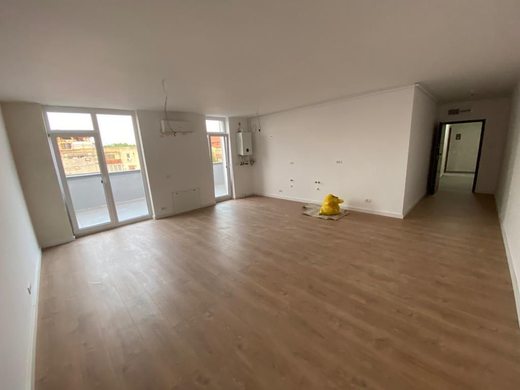 Apartament bloc nou 4 camere - Poză 4