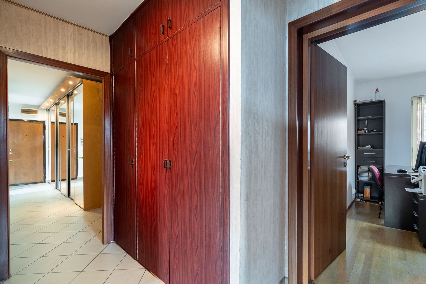 COMISION 0% - Apartament cu 4 camere Calea Calarasi - vedere laterala - Poză 12