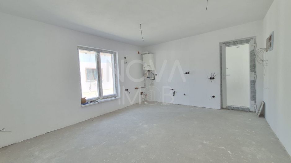 Apartament cu 3 camere, parter, Turnisor - Poză 1