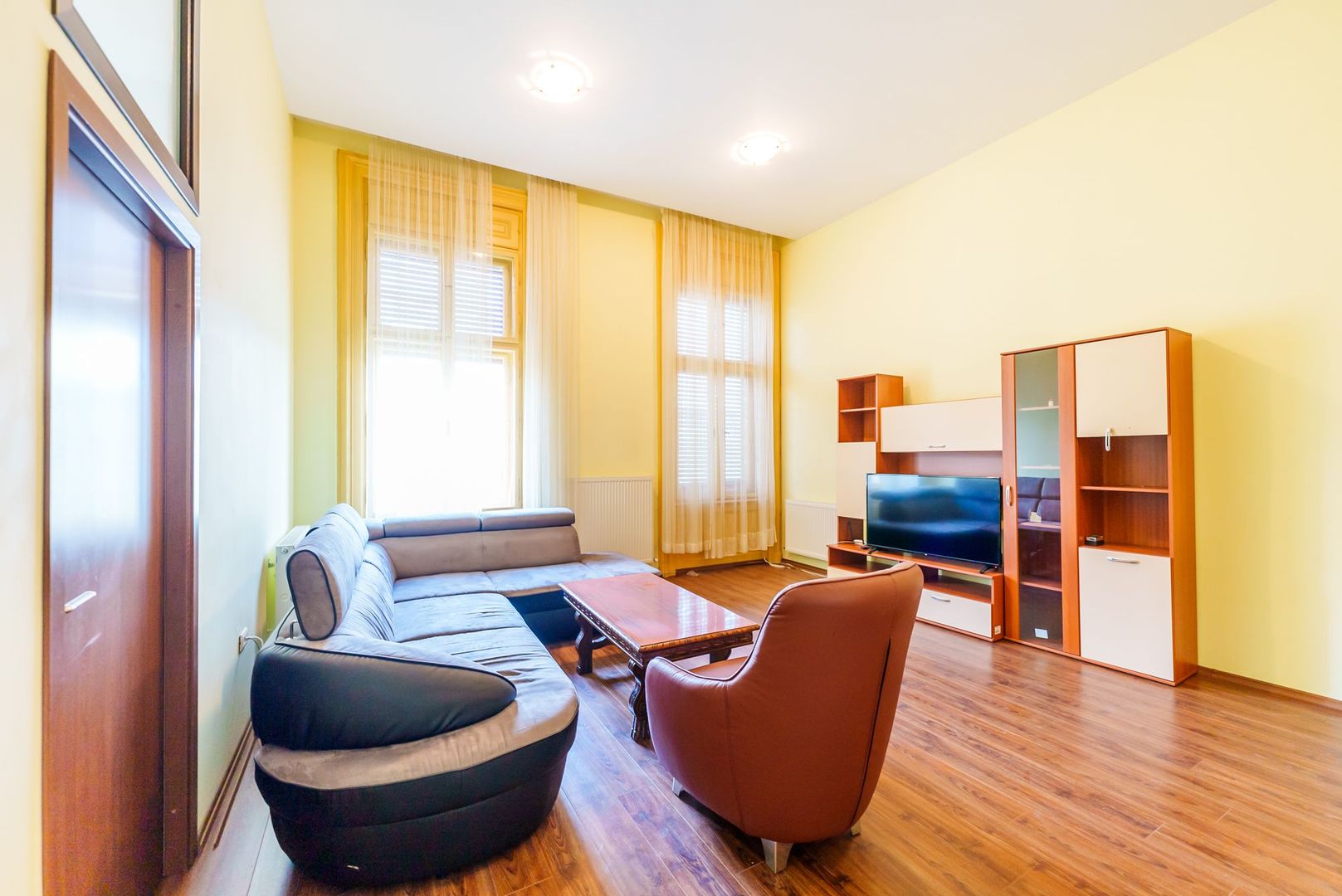 Apartament 2 camere de închiriat ultracentral - Poză 1