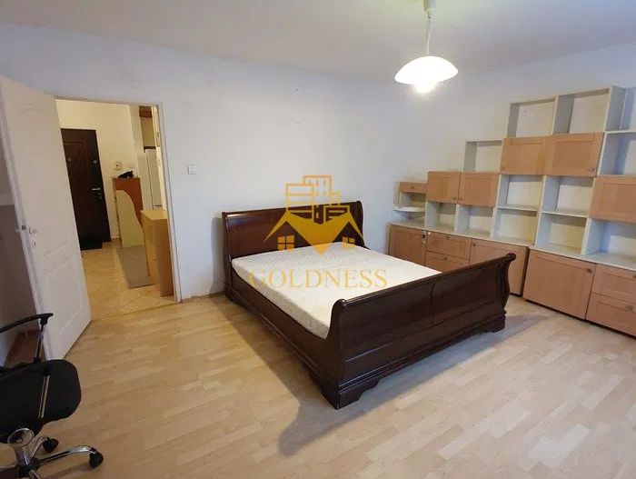 4 camere open space , 2 balcoane, 2 bai, Plopilor Zona Parcul Rozelor - Poză 2