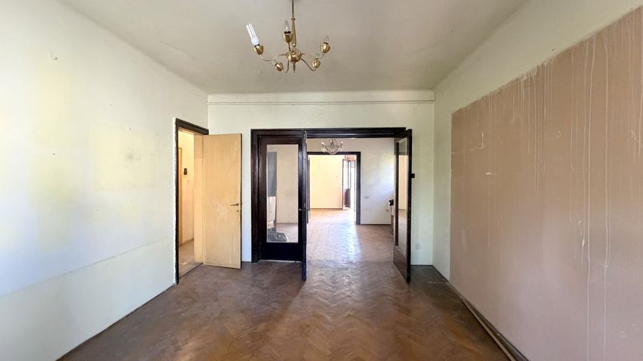 Apartament rar in vilă interbelică | pivniță și mansardă | acces separat - Poză 5