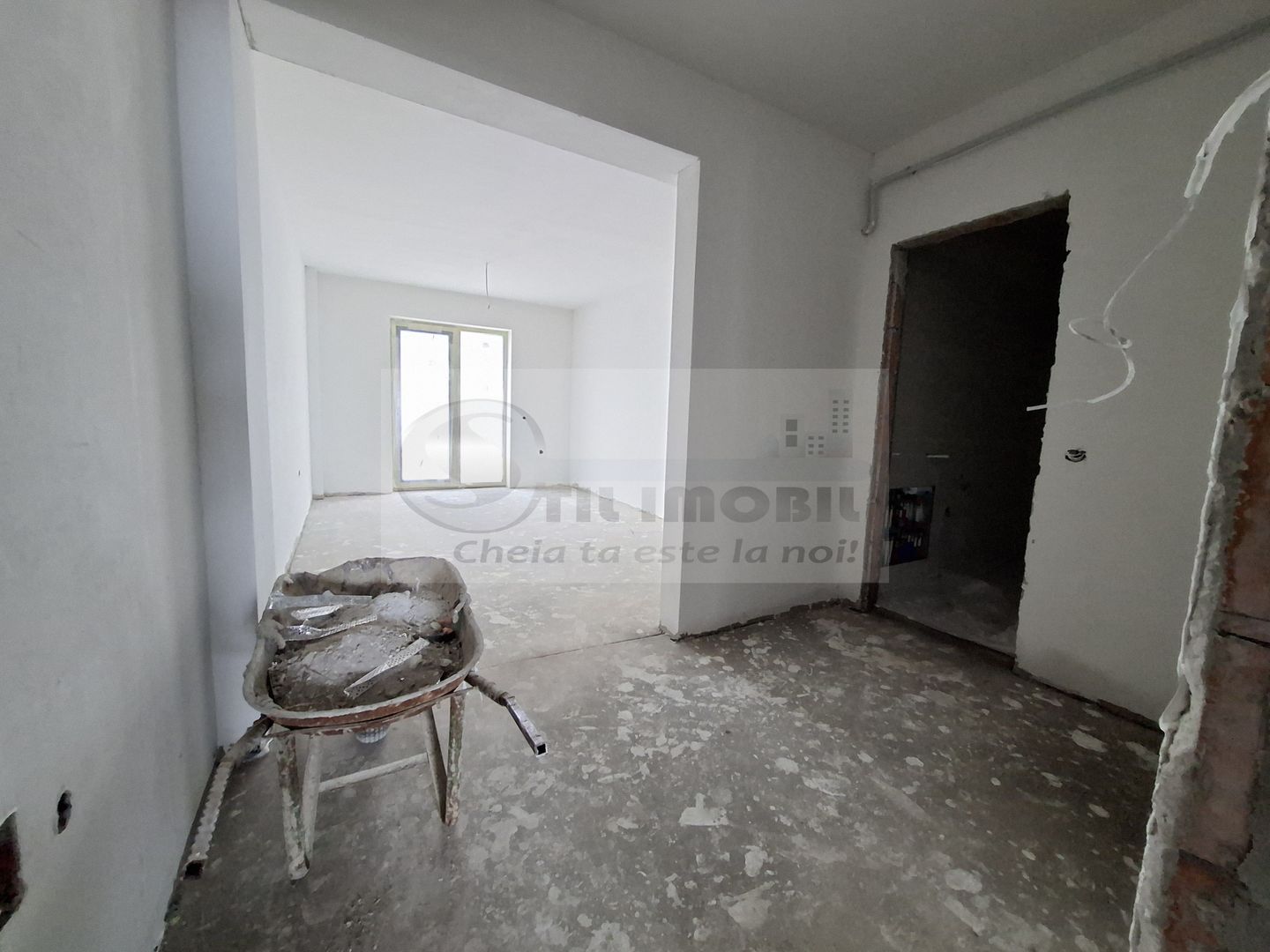 Apartament, 1 camera de vanzare in Iasi Valea Lupului, gradina proprie - Poză 4