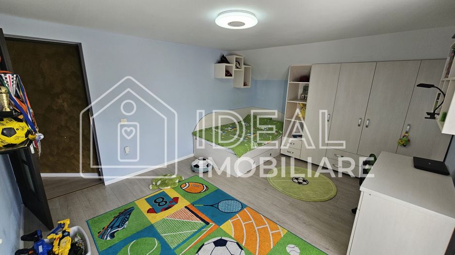 Vila Moderna cu 5 camere, garaj si 921 mp de curte, in Tocile - Poză 15