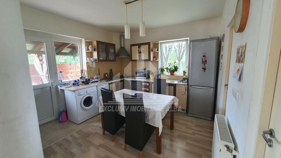 Casa de vanzare, zona Lidl din Cetate - Poză 2