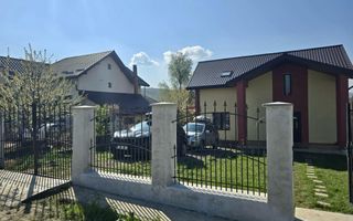 Casă de vânzare Zona Bucium - Poză 1