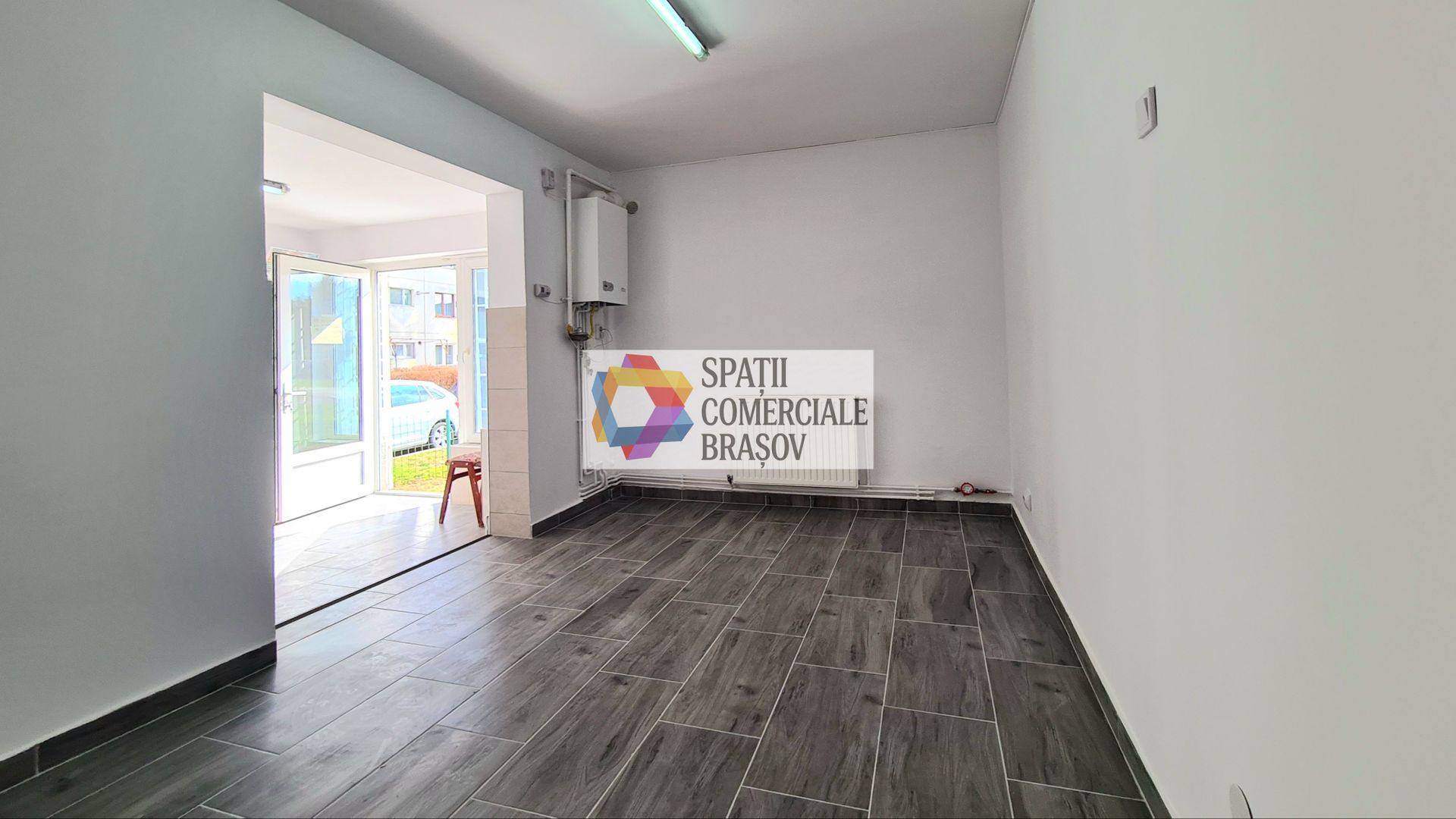 Spatiu comercial de închiriat Brasov - 25 mp # spatii-comerciale-brasov.ro - Poză 1