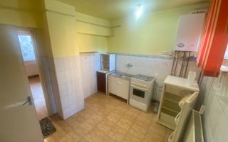Apartament cu 1 camera,zona Dambu Pietros - Poză 2
