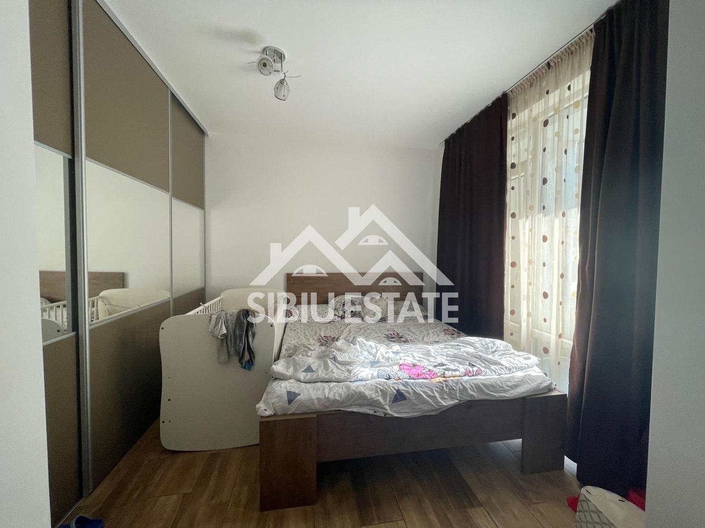 Apartament 3 camere cu grădină 100 mp.  loc de parcare-Calea Cisnadiei - Poză 19