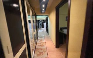 Apartament cu 3 camere zona Ultracentrala, vis-a-vis de Universitate - Poză 6