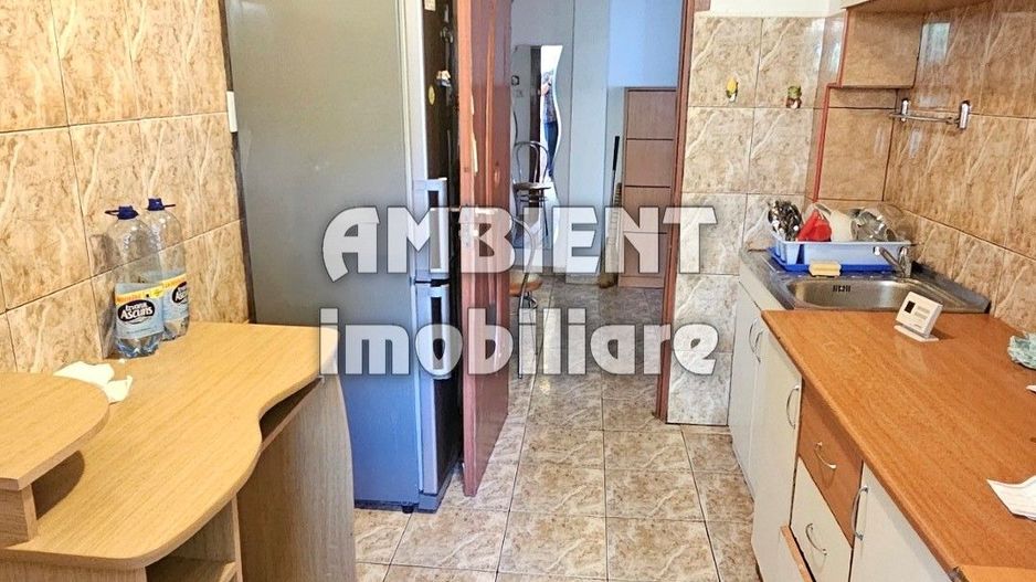 Apartament cu 3 camere, etaj 3, zona TRAIAN - RECUMED; - Poză 7