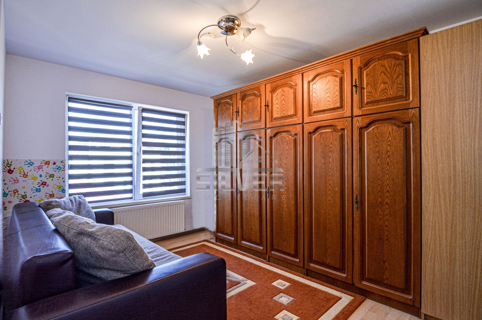 Apartament cu 3 camere + loc de parcare in Floresti, zona Teilor - Poză 9