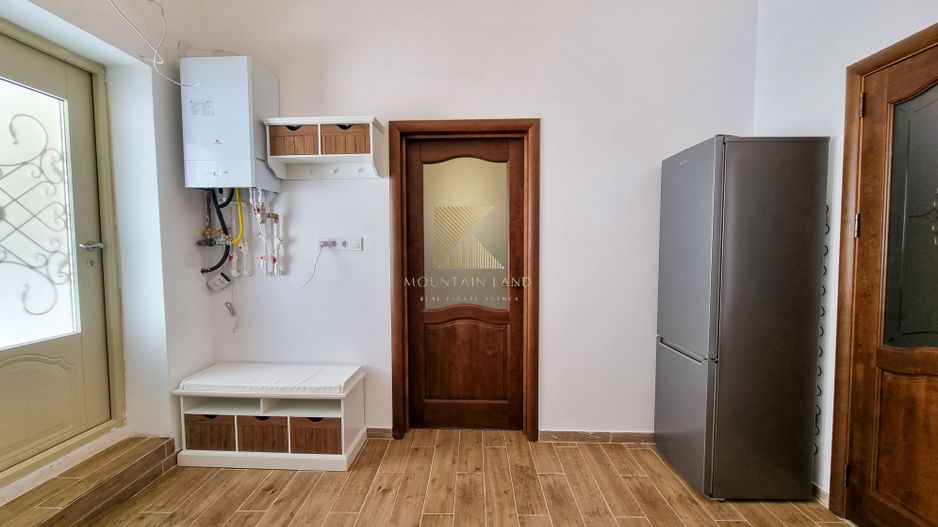 Casă individuală complet renovată, situată în centrul istoric al Brașo - Poză 6