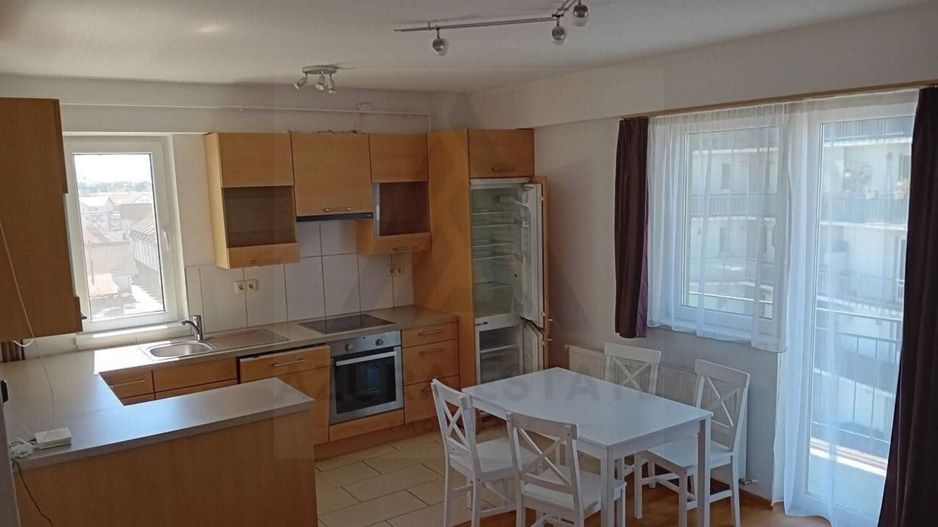 Apartament 3 camere balcon 5 mp si parcare privata zona Turnisor - Poză 2