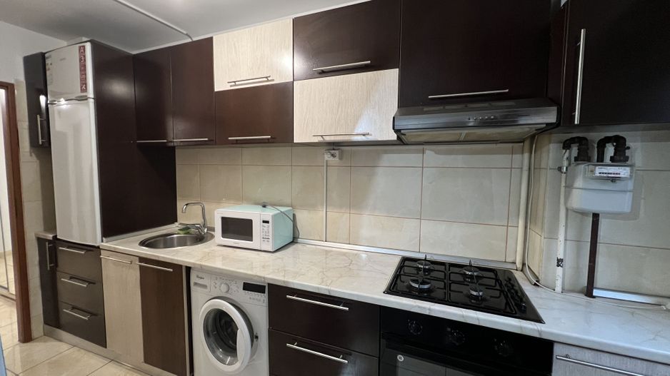 Garsoniera decomandata bloc 1986 Lujerului, Militari - Poză 5