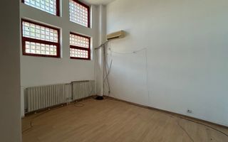 spatiu comercial I 83 mp utili I Bd Libertatii I central I vitrina 7mp - Poză 3